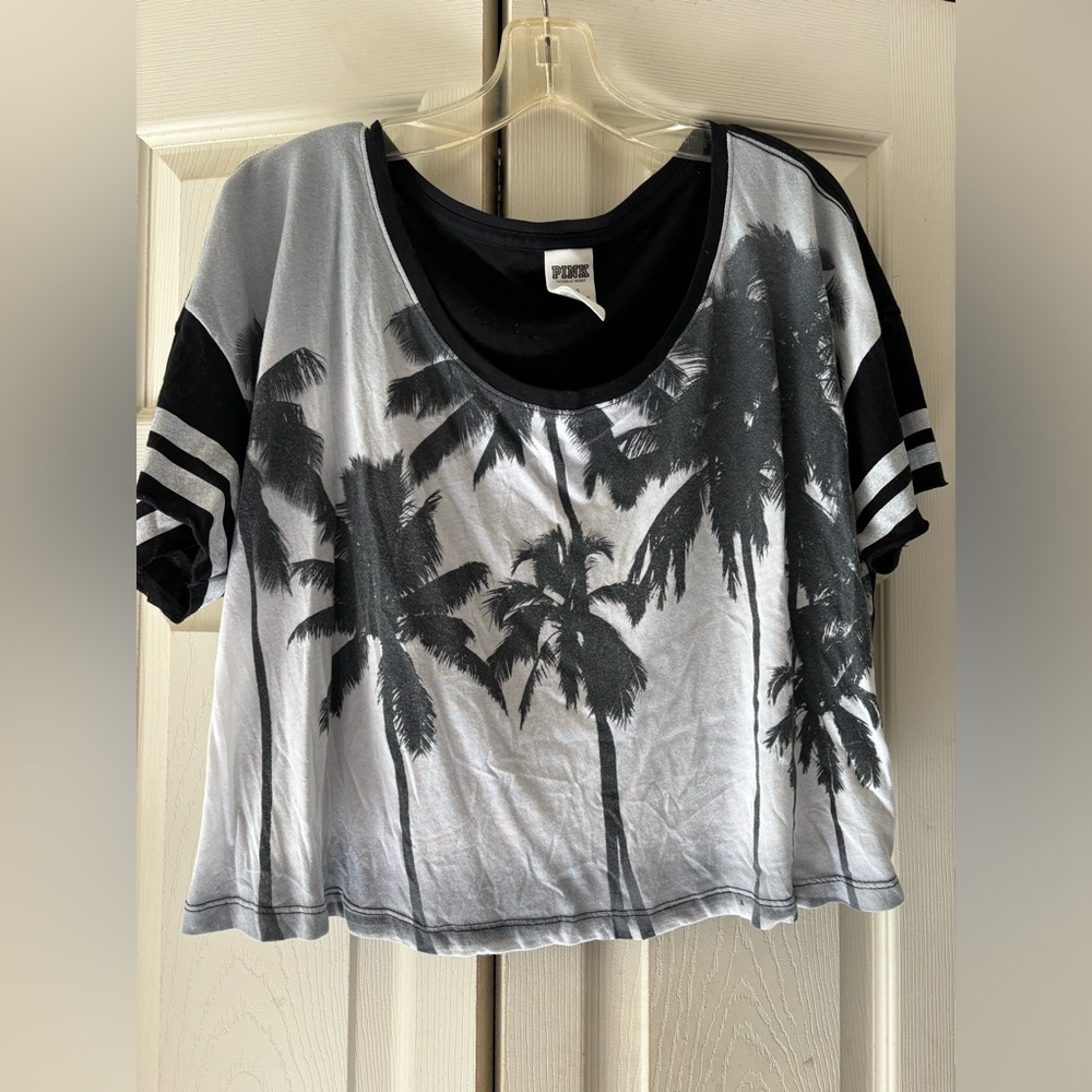Vintage cropped PINK palm tree tee black white print size Large used condition